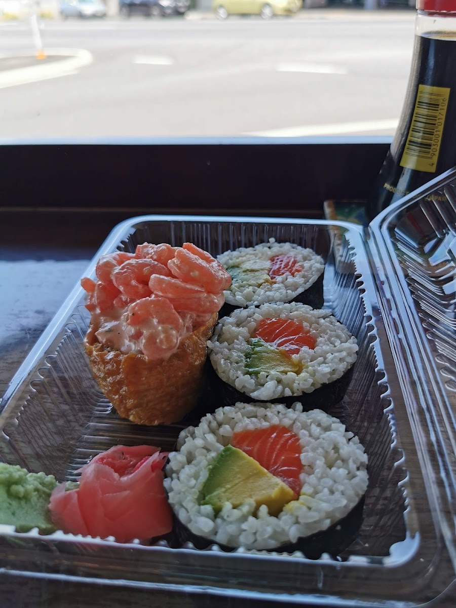 Kyushu Sushi - Photo 7