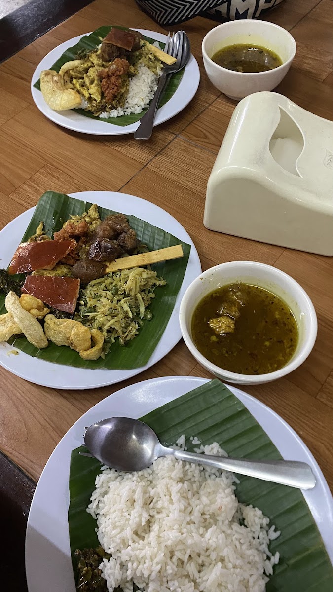 Warung Nasi Babi Guling Men Agus - Photo 2