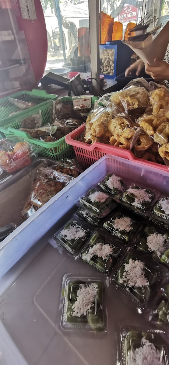 Warung Nasi Babi Guling Men Agus - Photo 8