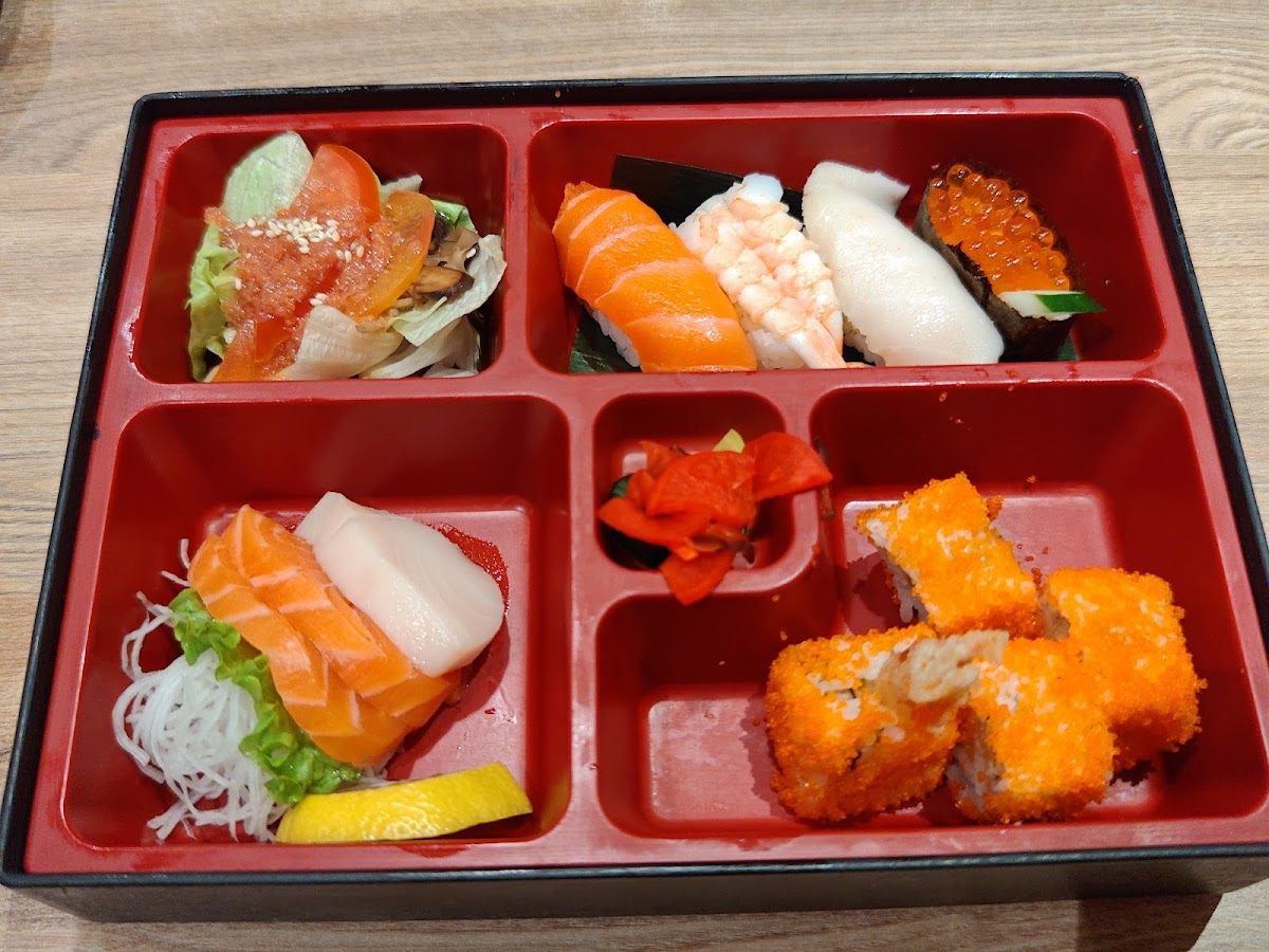 SUSHIHAN - Gardens, Mid Valley - Photo 2
