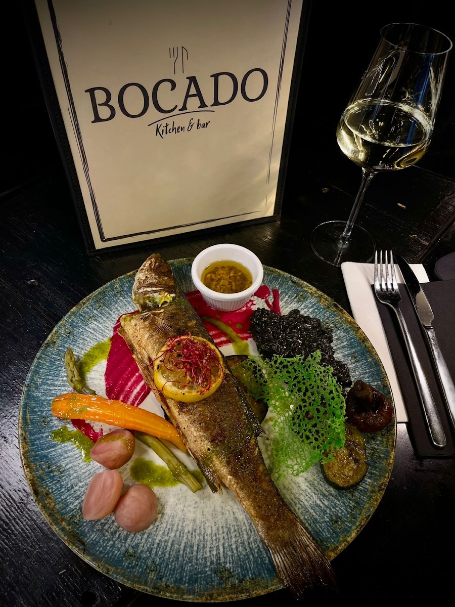 BOCADO kitchen&bar - Photo 3