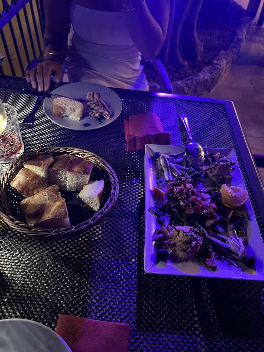BOCADO kitchen&bar - Photo 8