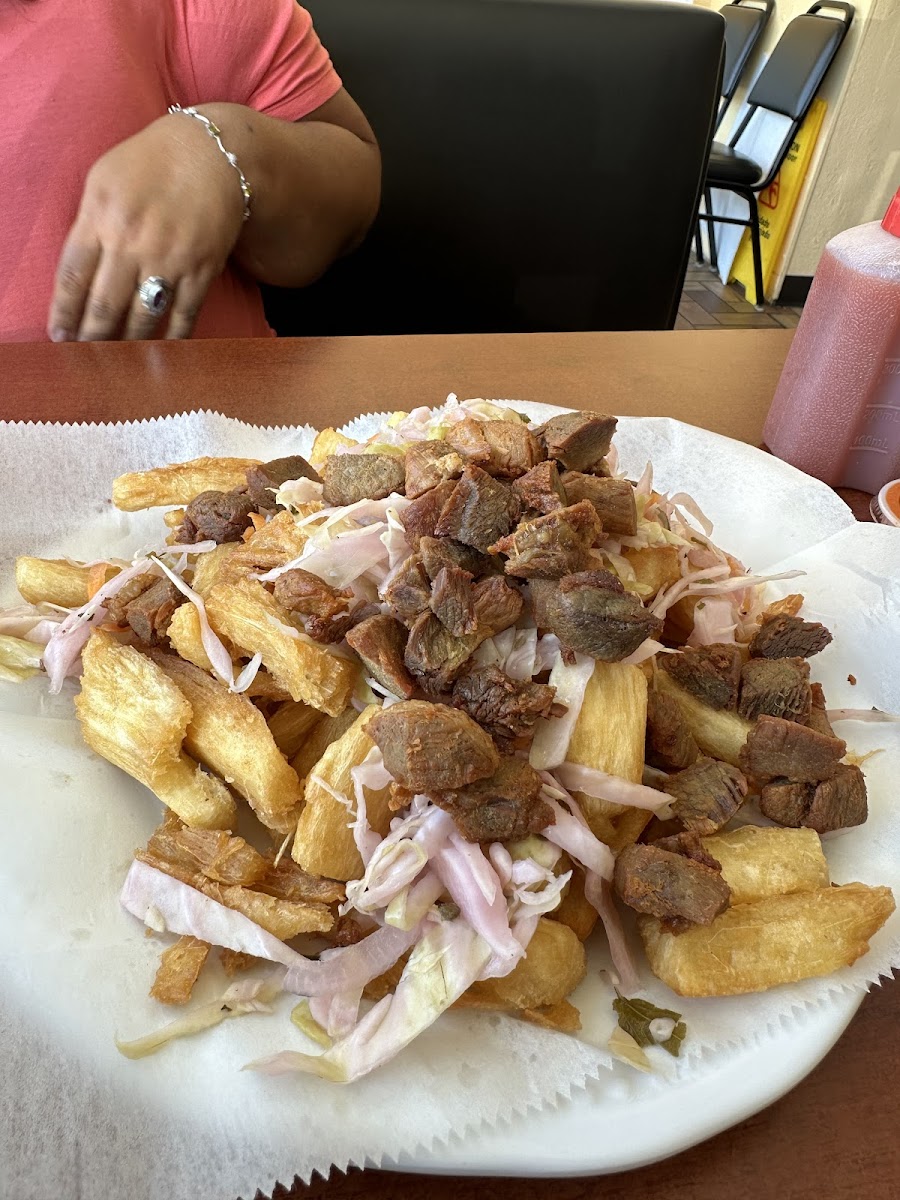 Pupuseria Los Marquez - Photo 6