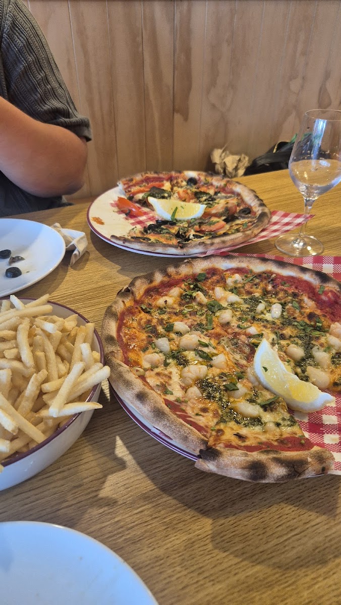 Terra & Mare Pizzeria Culburra Beach - Photo 4