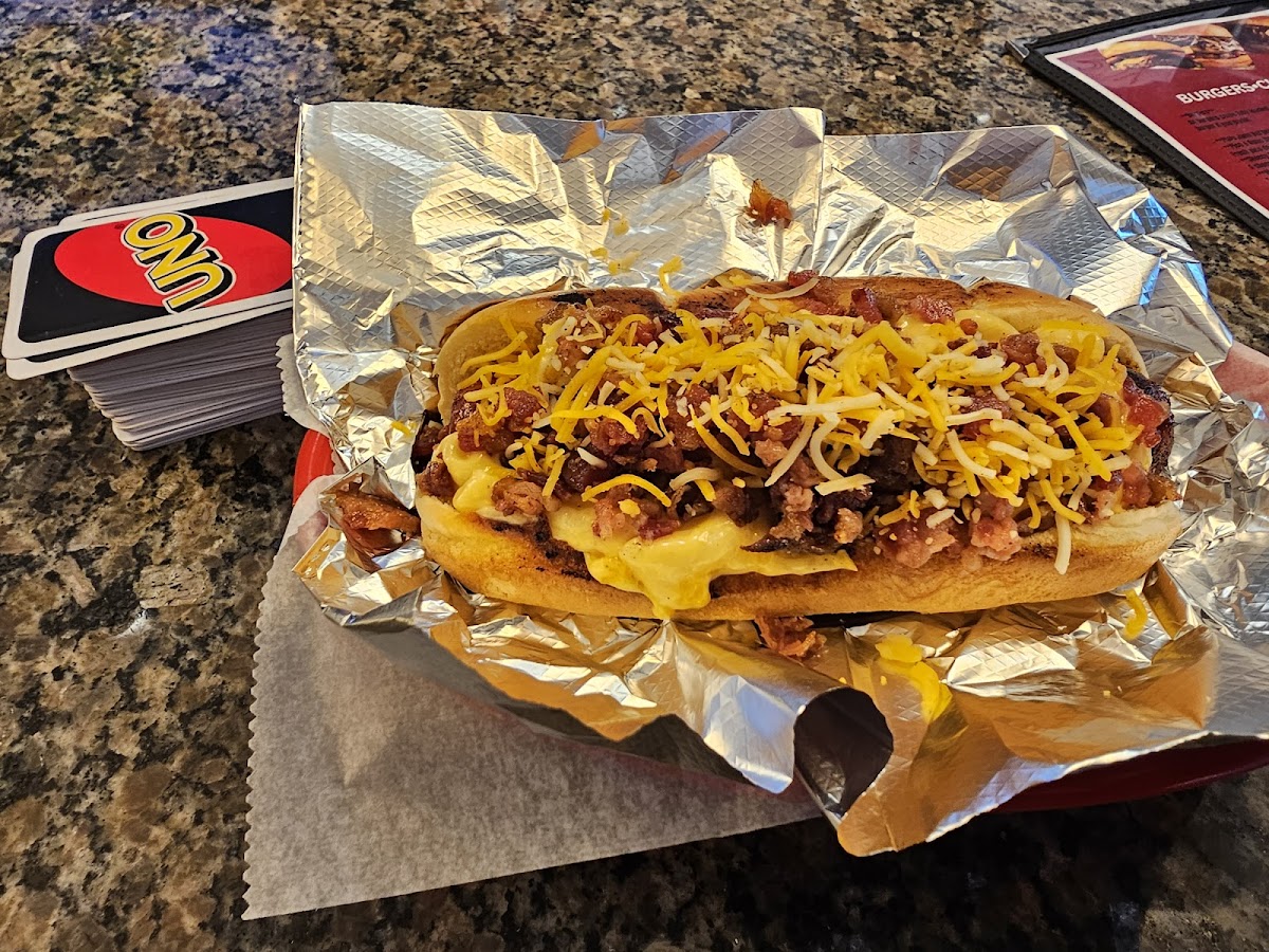 Mason’s Hot Dogs & Burgers - Photo 2