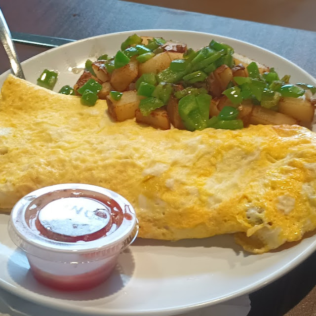 Omelet and Home Fries