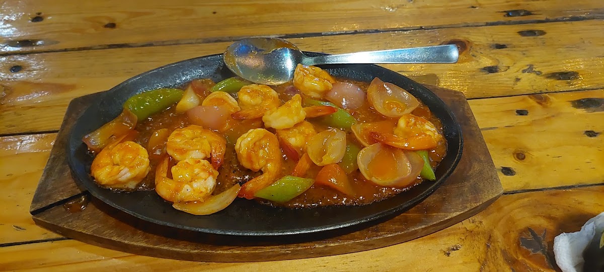 Bamboo Giant Garden Restaurant & Bar Malate - Photo 8