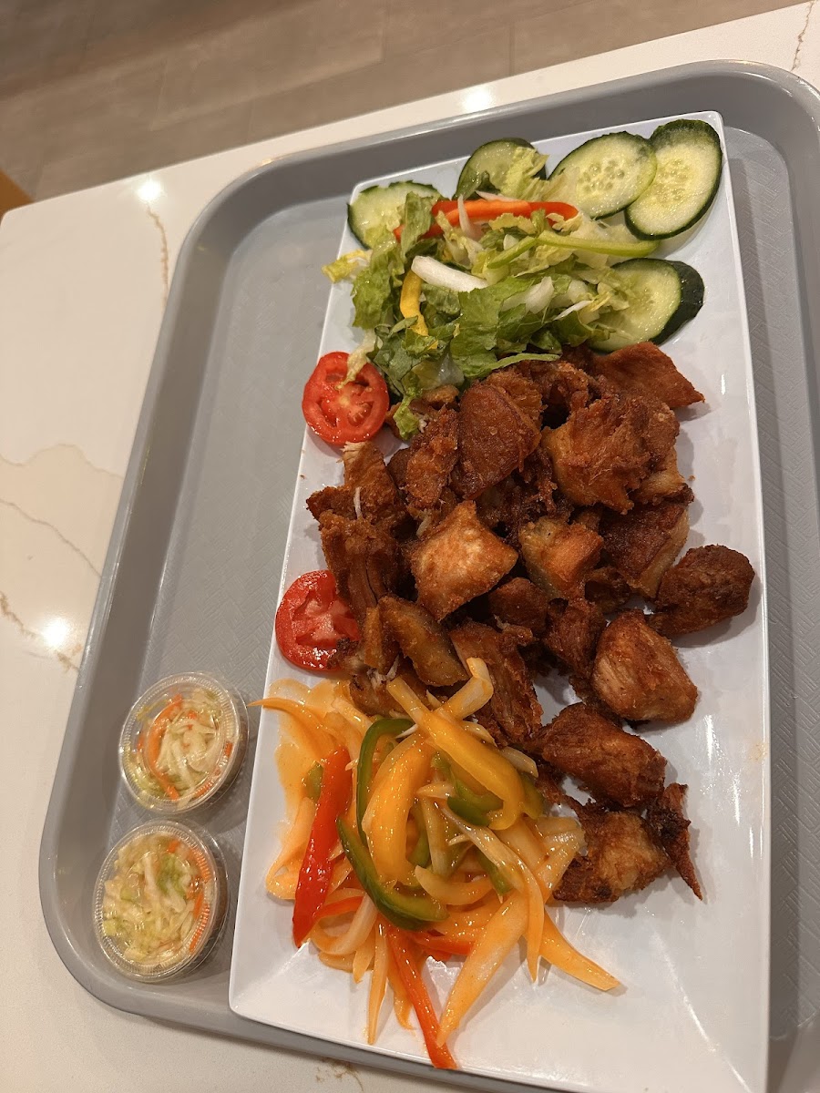 Emmaus Haitian Restaurant - Photo 2