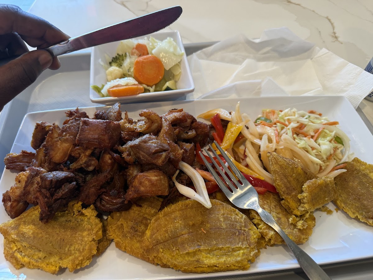 Emmaus Haitian Restaurant - Photo 3