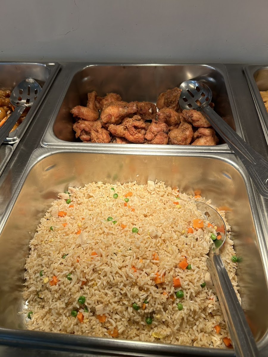 Mei’s Family Restaurant - Photo 9