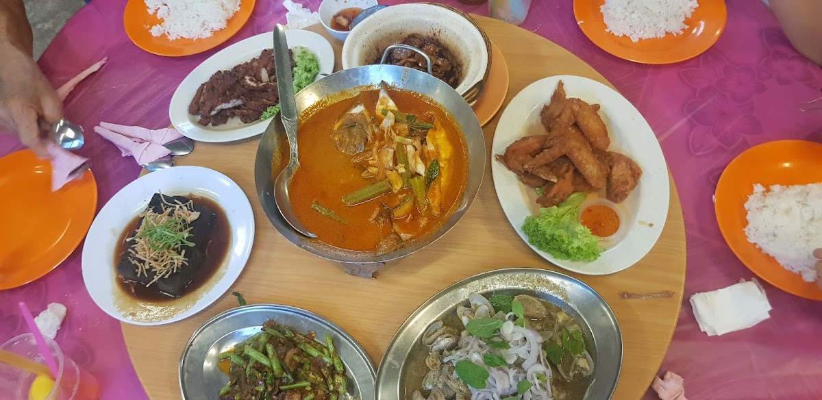 Kim Hin Seafood Cafe 錦興茶室 - Photo 5