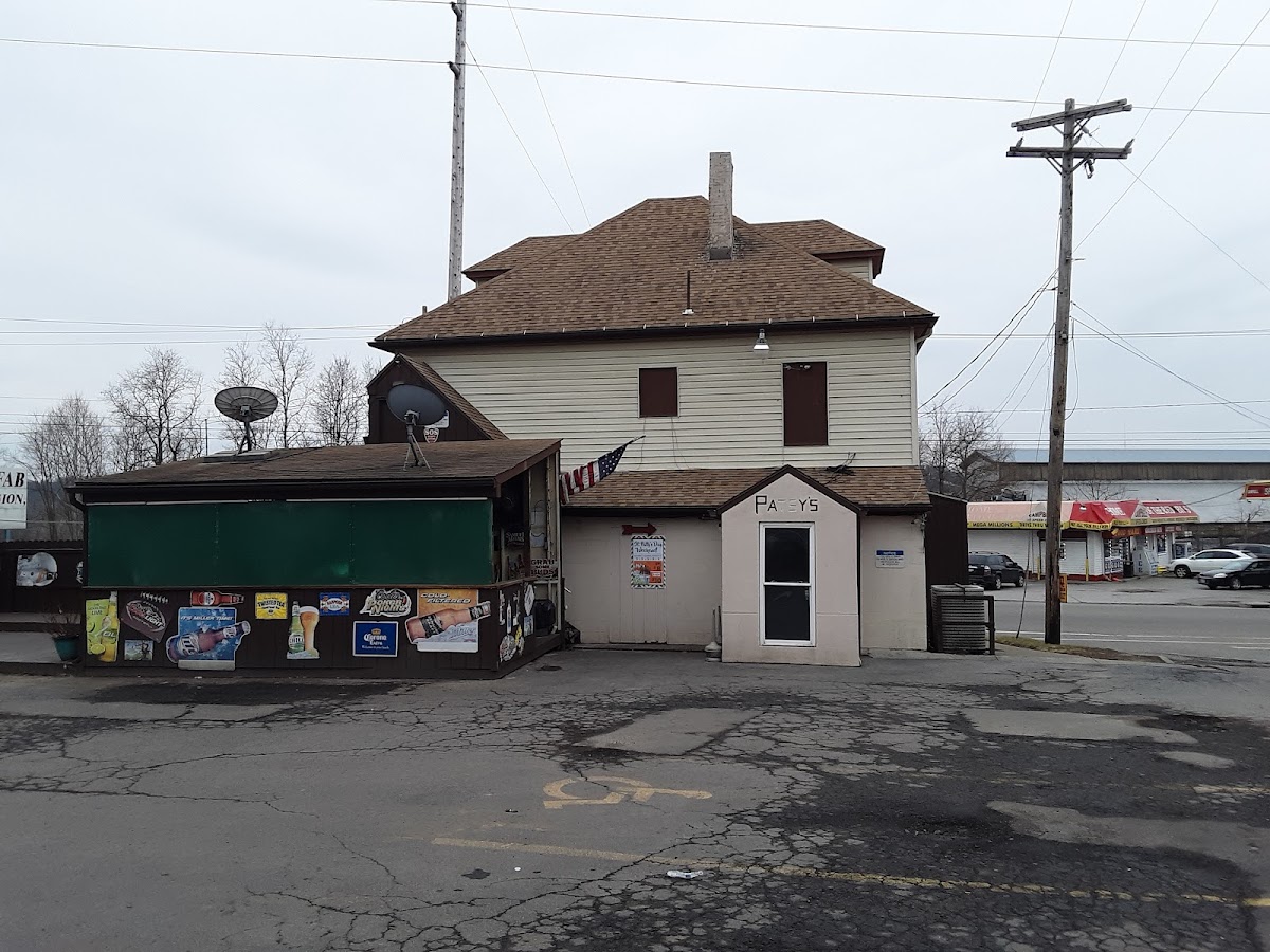 Patsy's Bar - Photo 6