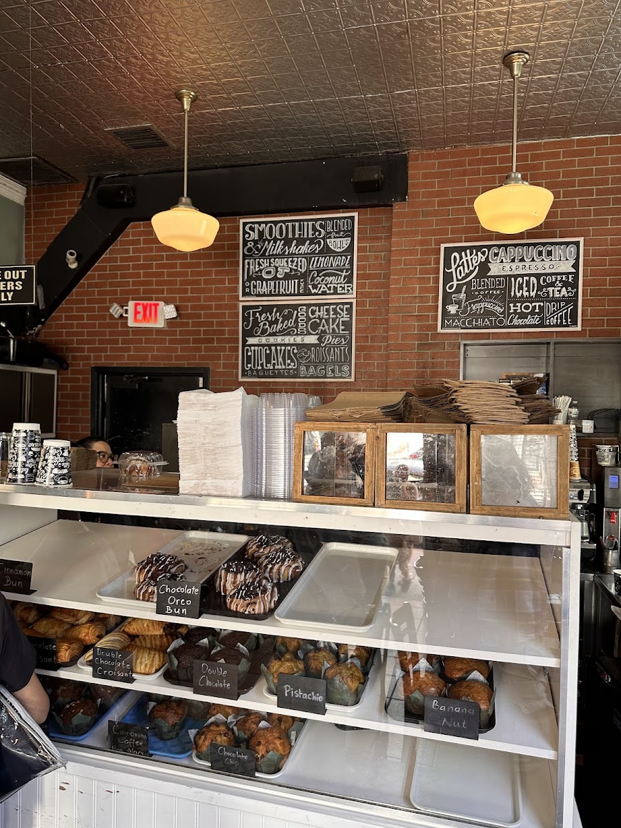 Tasty Beach Cafe - Photo 3