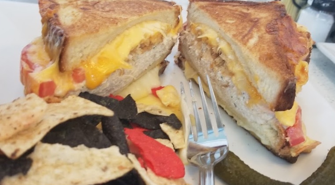 Tasty Beach Cafe - Photo 8