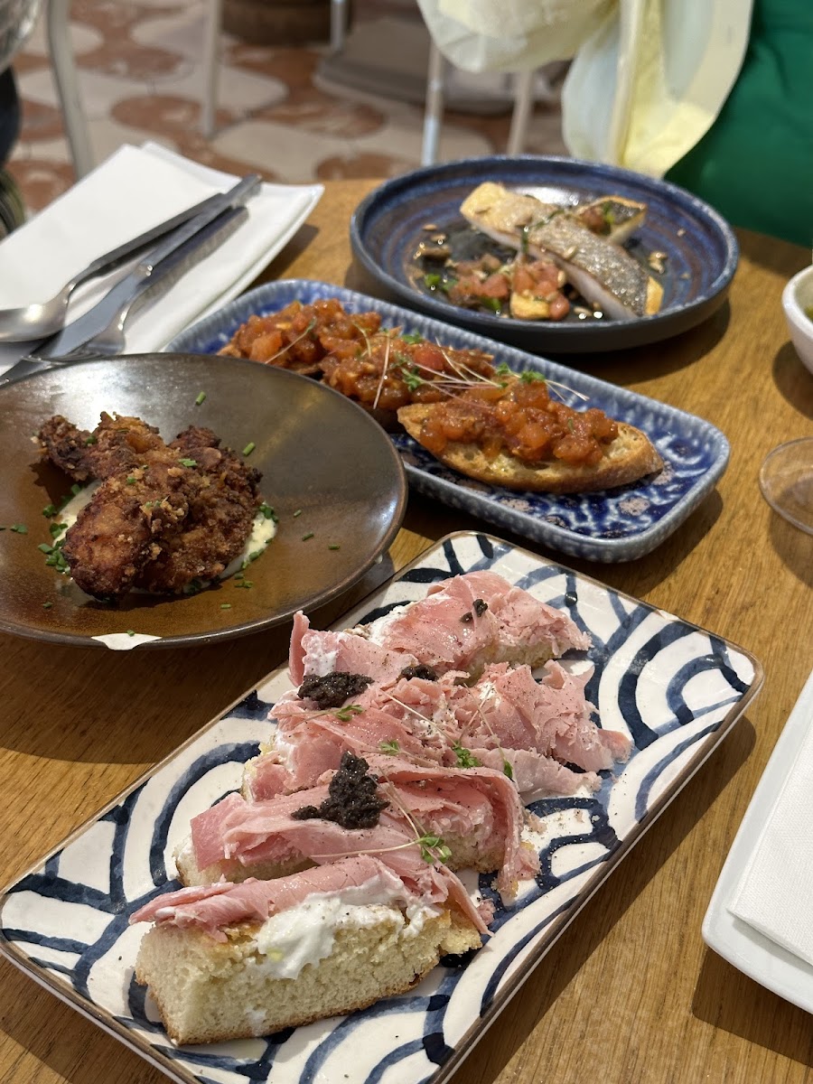 Z Restaurant Tapas - Photo 9