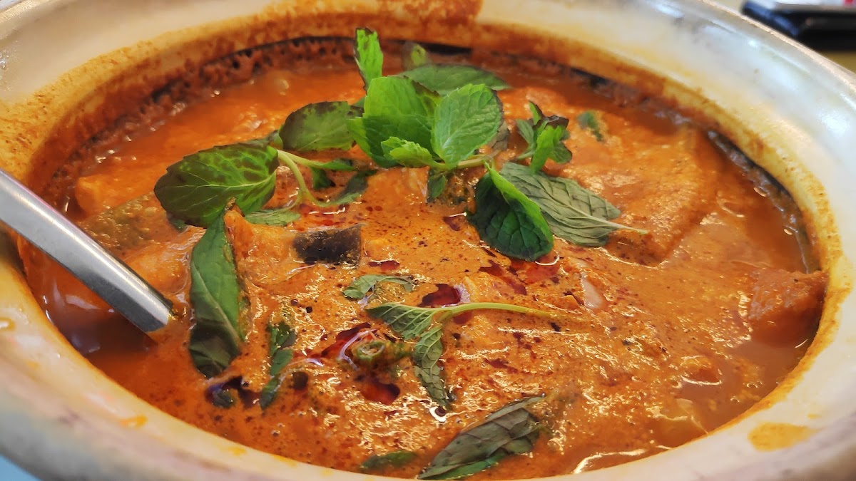 Xin Chern Restaurant - Photo 4