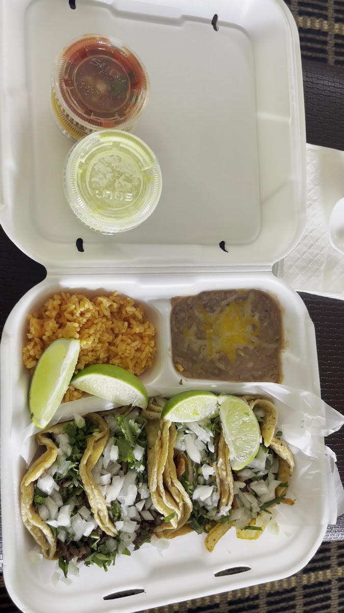 Tacos La Güera - Photo 4