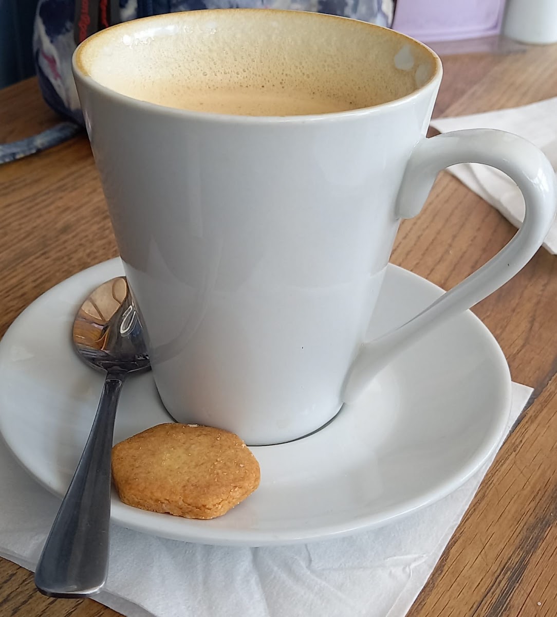 Three Roses Café - Photo 6
