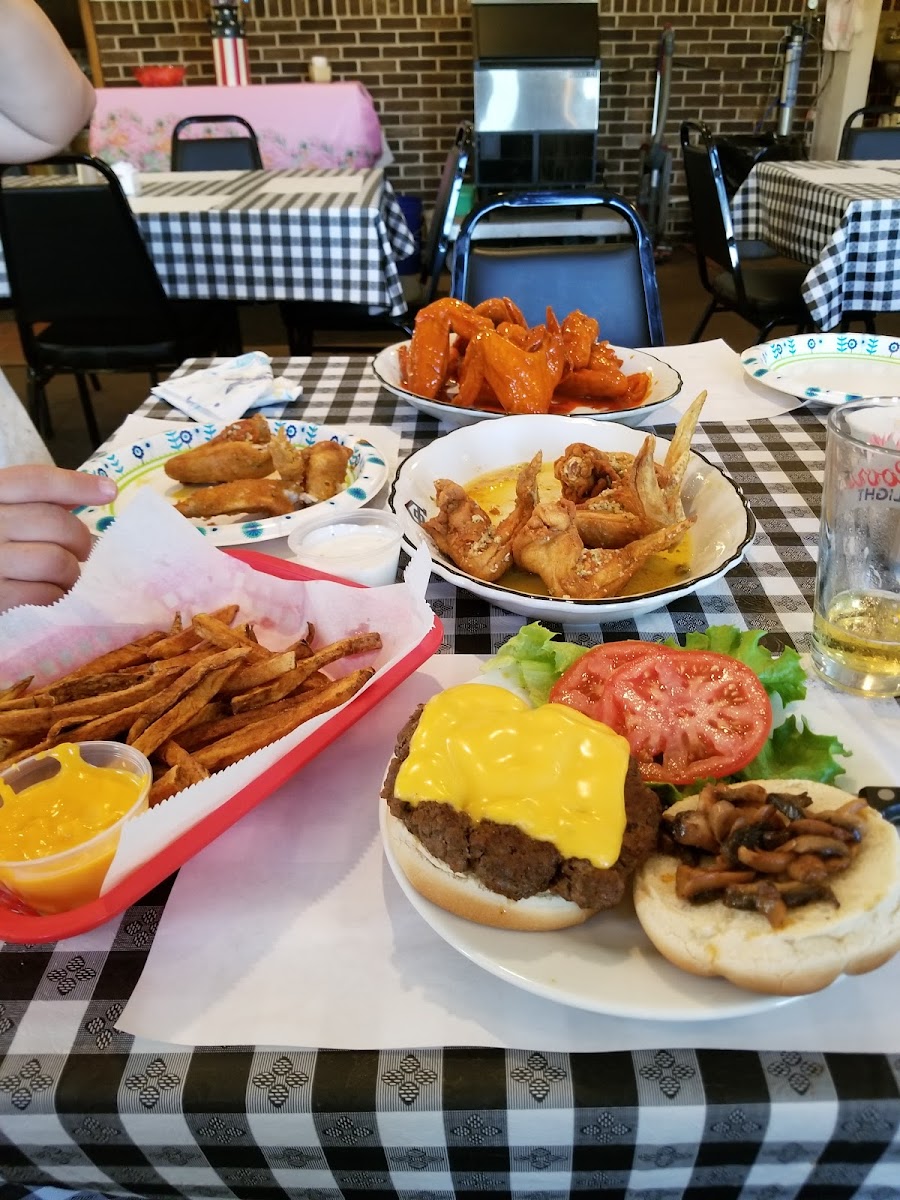 Bear's Inn - Photo 6