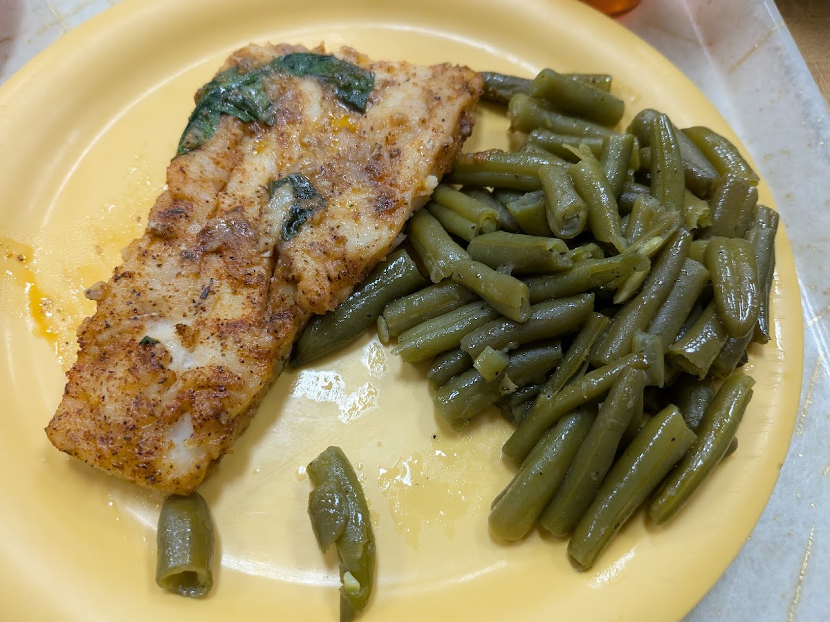 Guns and Rockets Dining Facility - Photo 8