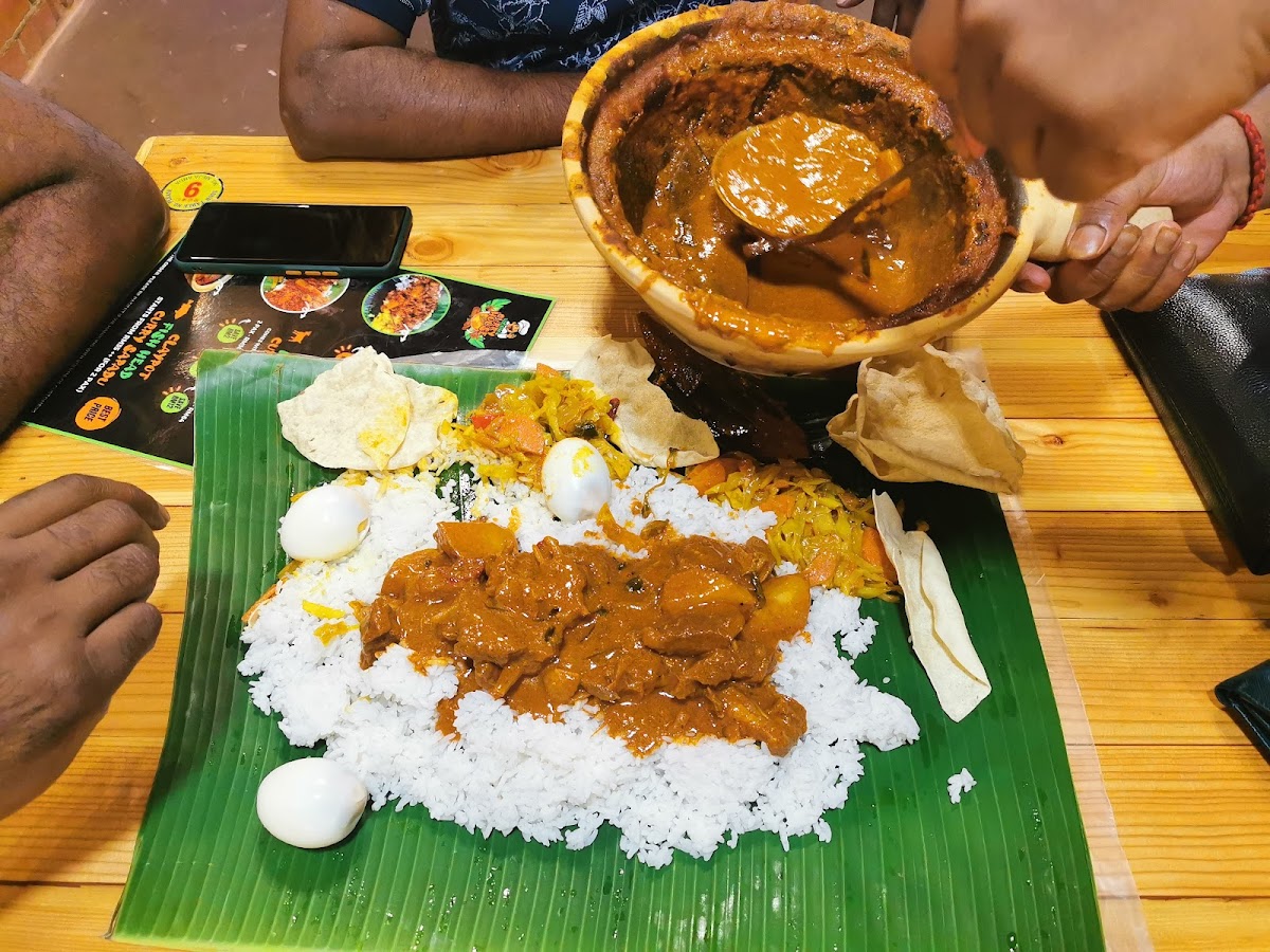 VIGHNA CURRY HOUSE TAMPOI JB - Photo 9