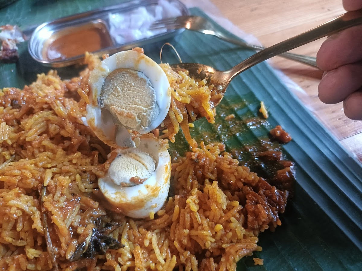 VIGHNA CURRY HOUSE TAMPOI JB - Photo 4