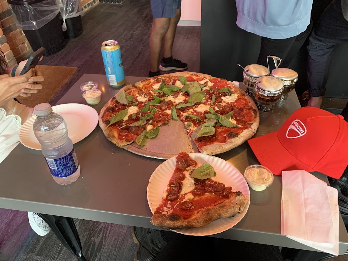 Otherside Pizza - Photo 9