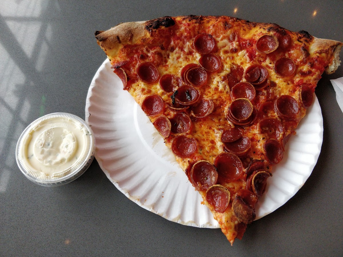 Otherside Pizza - Photo 3