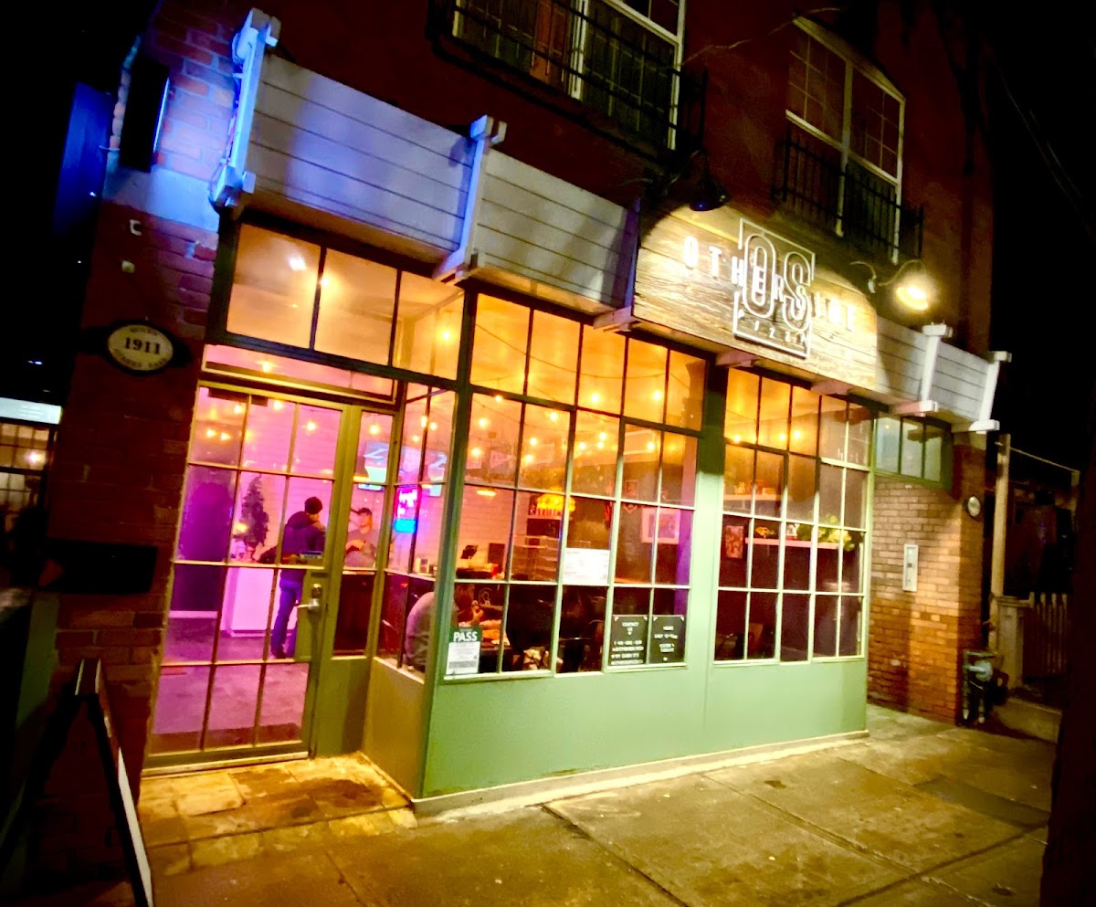 Otherside Pizza - Photo 4