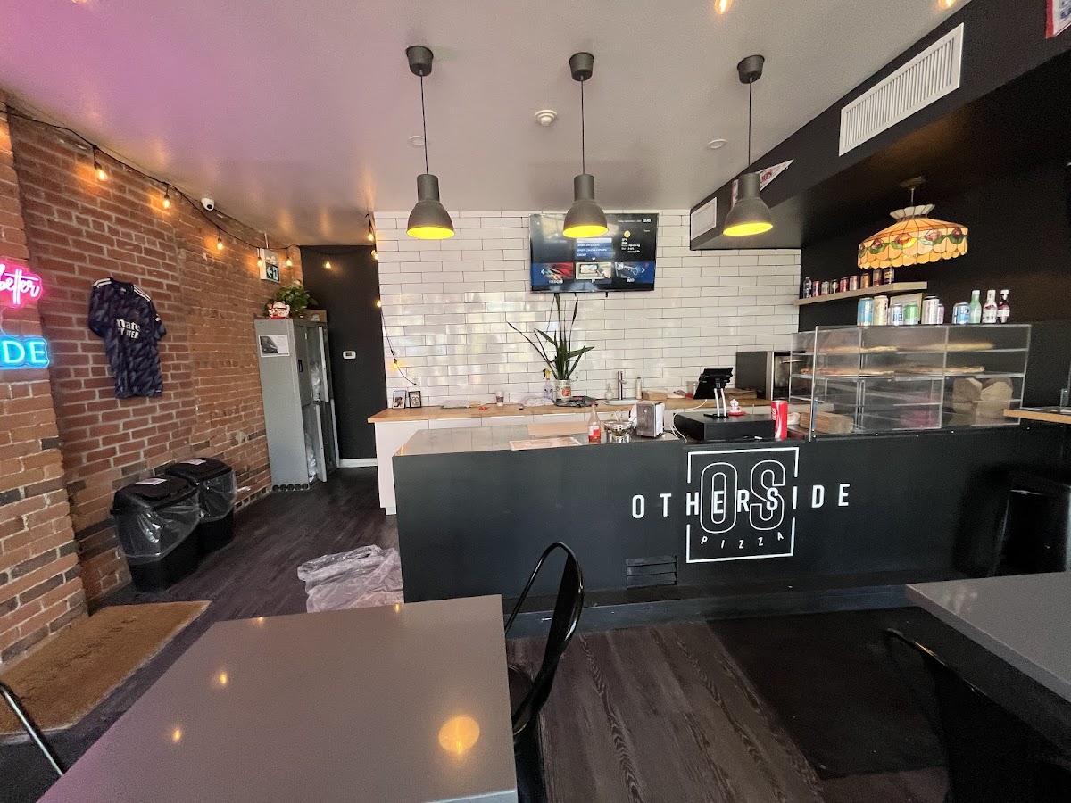 Otherside Pizza - Photo 5