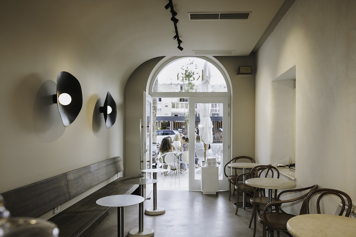 Kala - Specialty Coffee Shop & Cocktail Bar Omiš