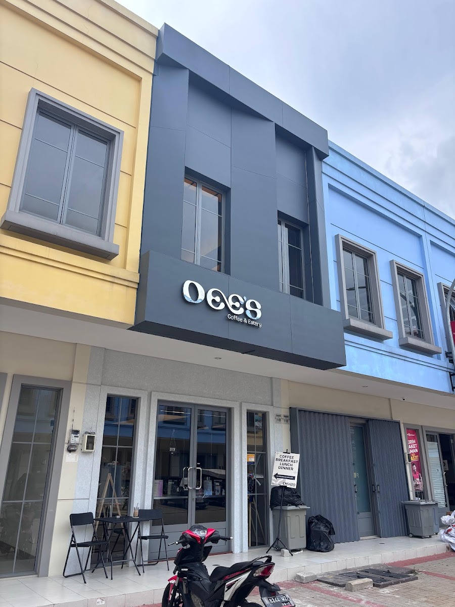 Dee's Coffee and Eatery