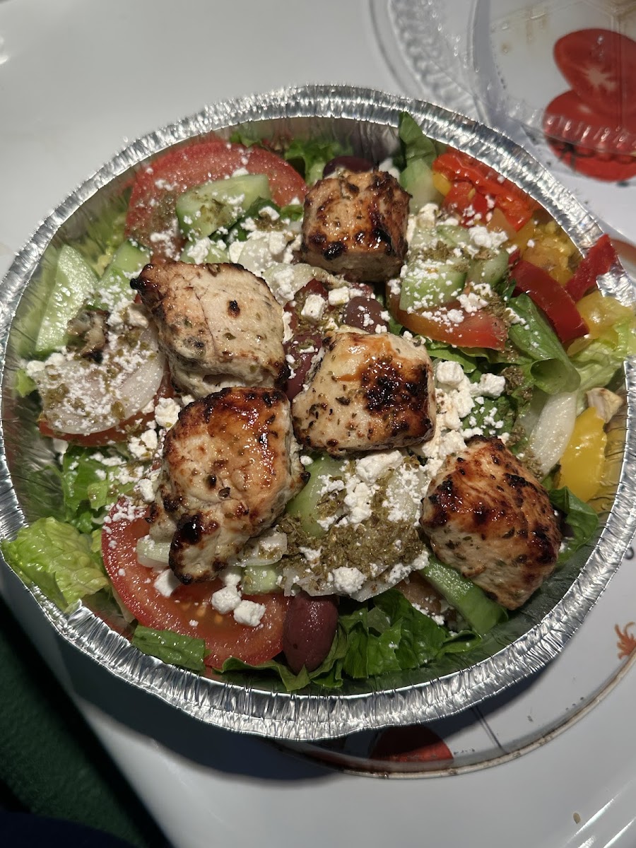 Elayna's Restaurant - Photo 5
