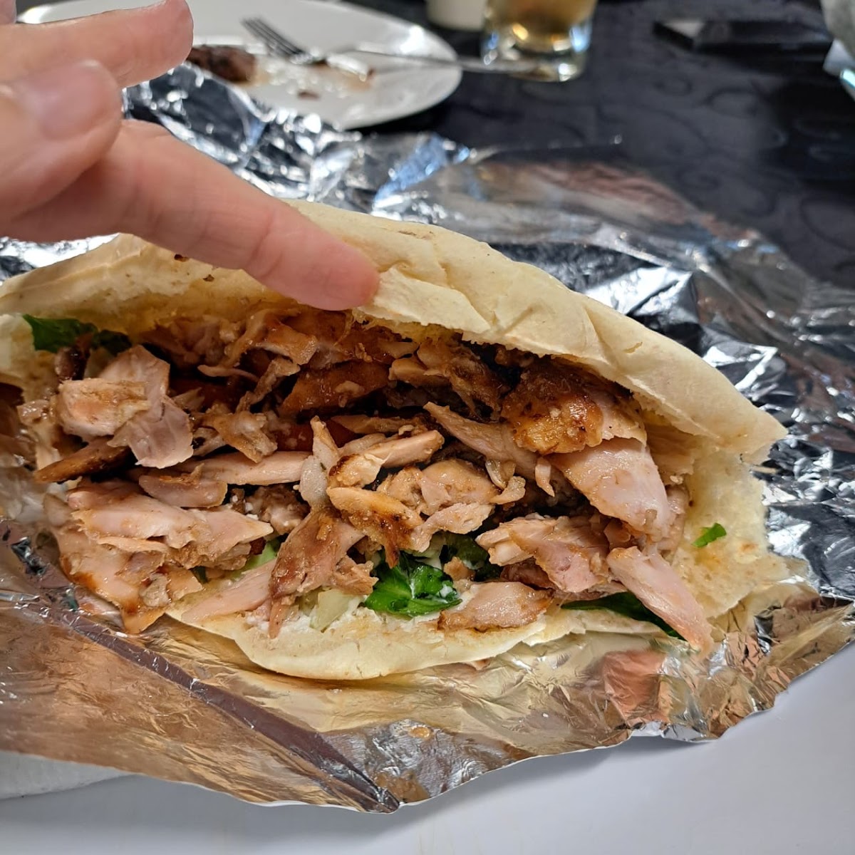Elayna's Restaurant - Photo 8