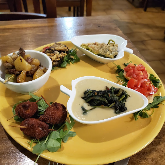 Mixed Appetizer Platter