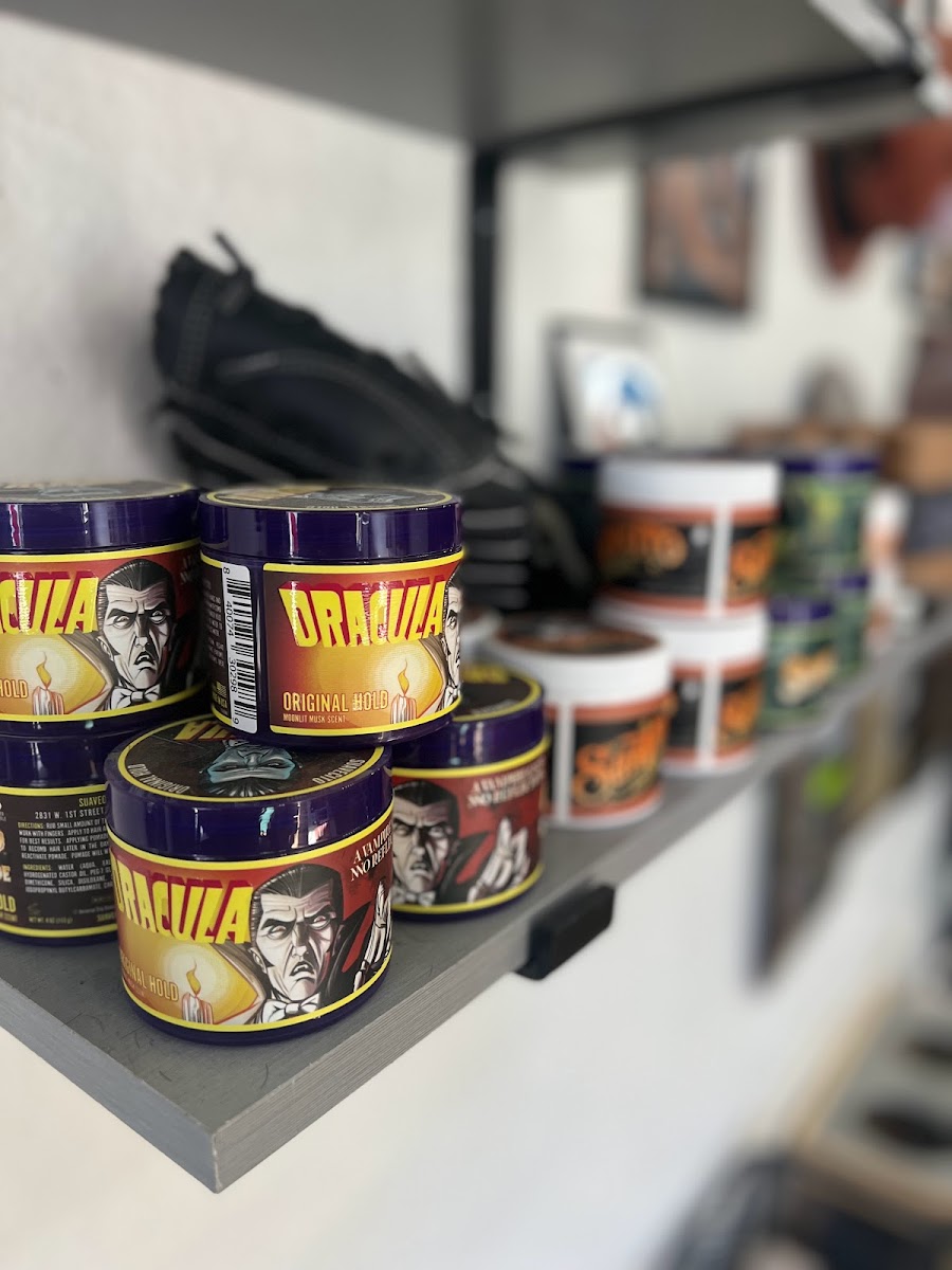 Ralph's Barbershop - Photo 1