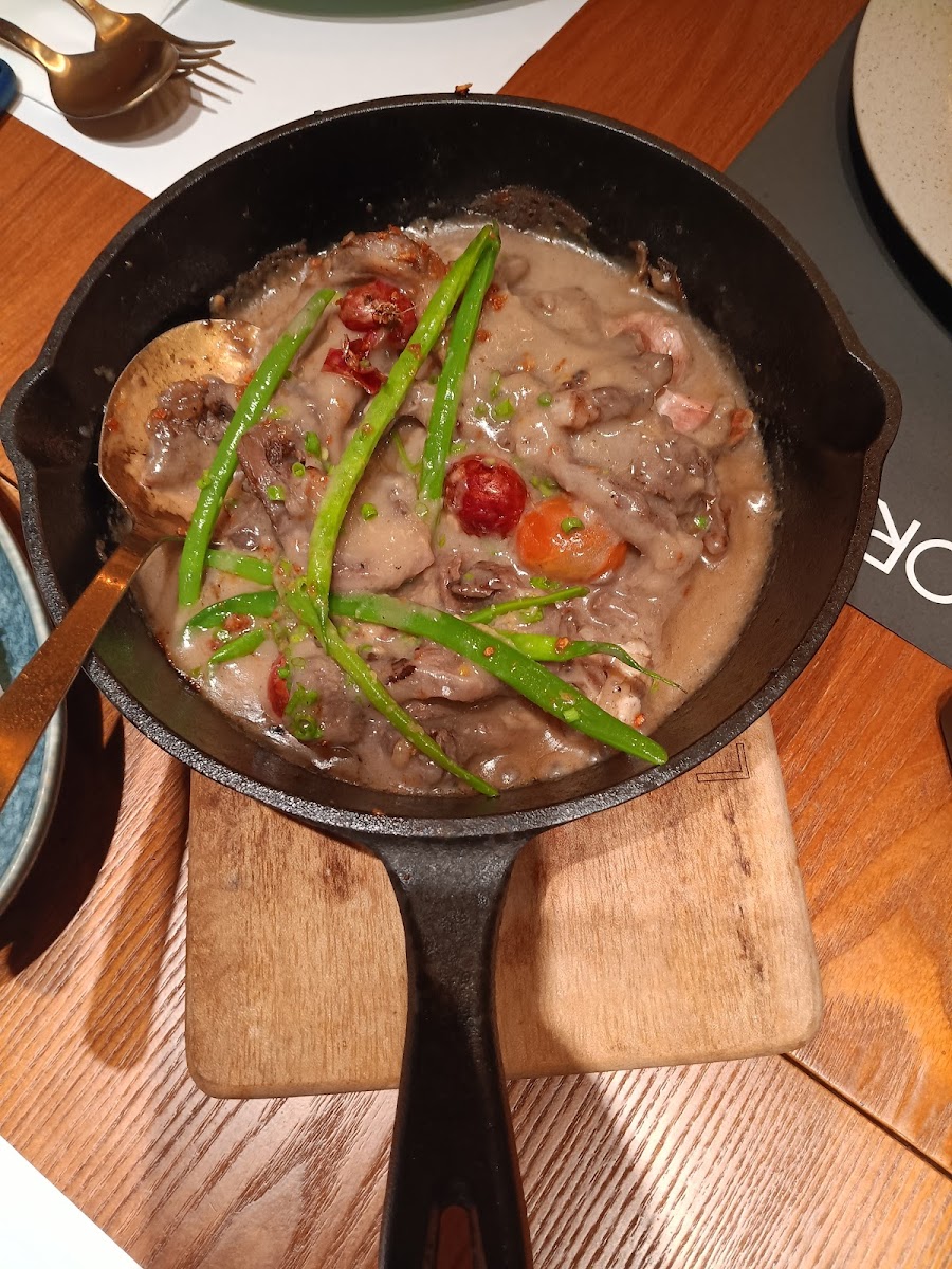 Locavore Greenhills - Photo 8