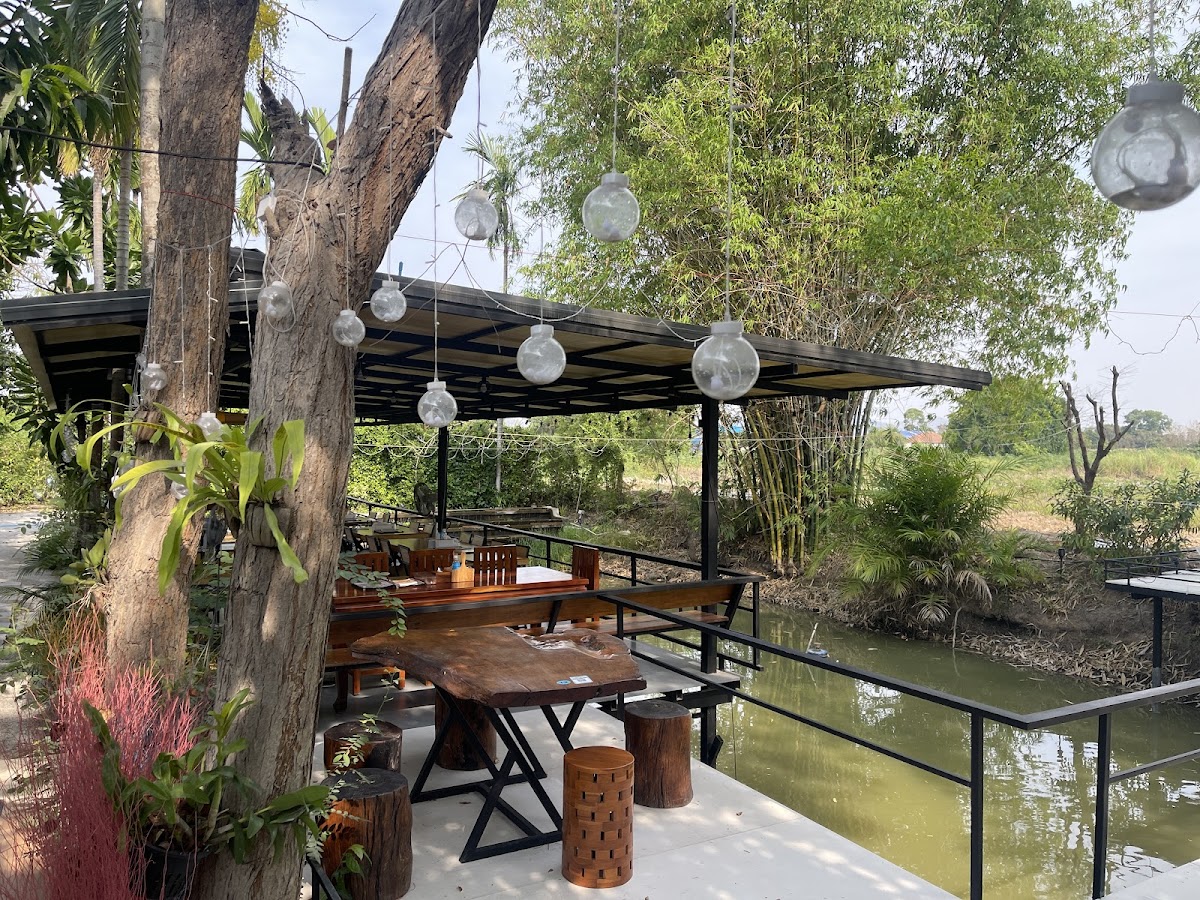 ฟินอินสวน & Full Feel Coffee