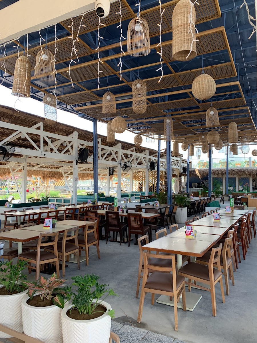 Parola Seaview Restaurant - City of Naga, Cebu