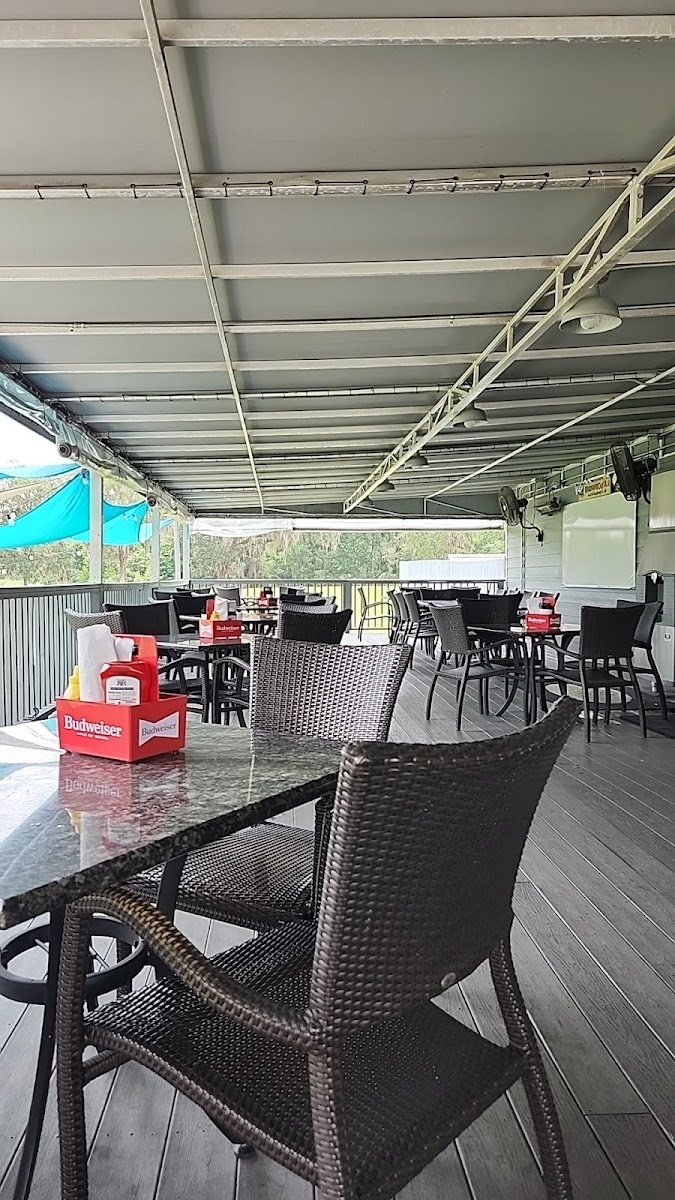 Hernando Oaks Bar and Grill