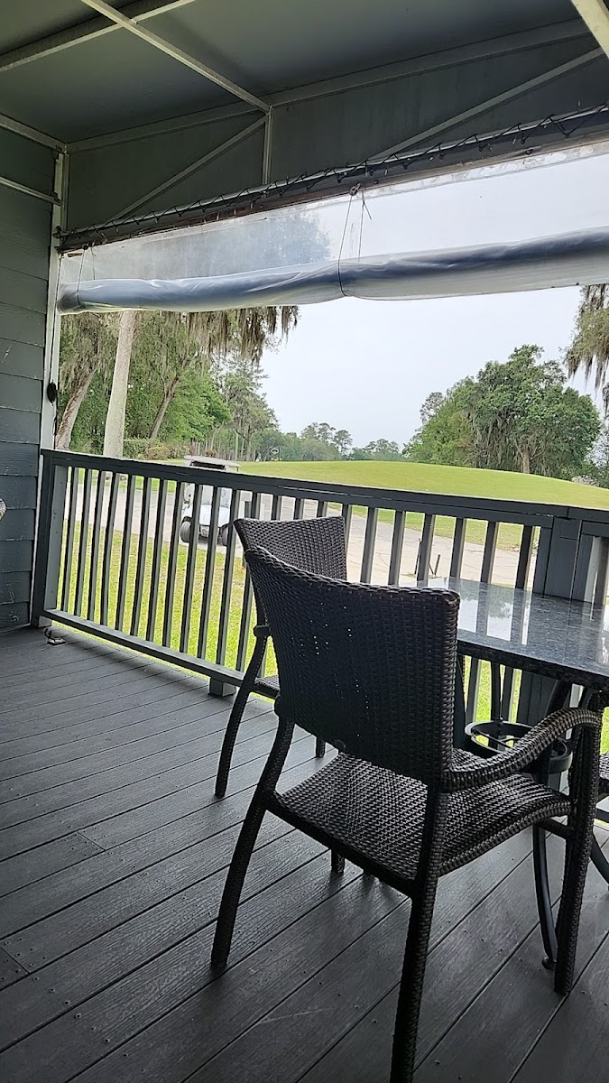 Hernando Oaks Bar and Grill - Photo 9