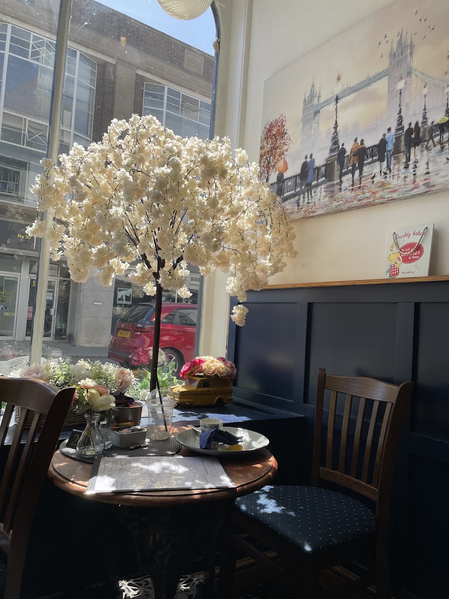 Lawrence's Coffeehouse - Photo 8