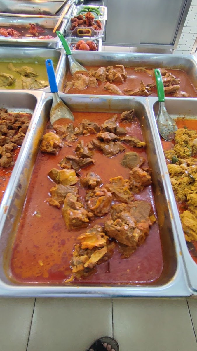 Restoran Nasi Kandar Suriani - Photo 1