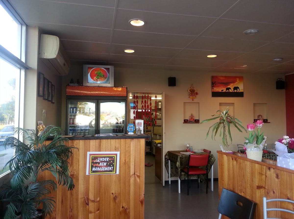 Kob's Thai Kitchen - Photo 3