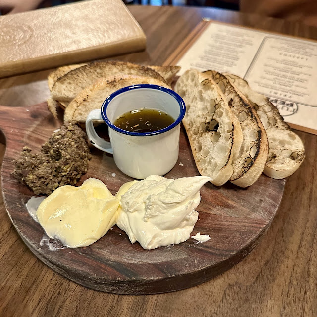 Bread Service
