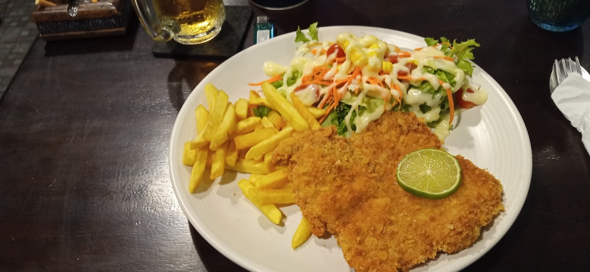 German Schnitzel & Currywurst House - Photo 8