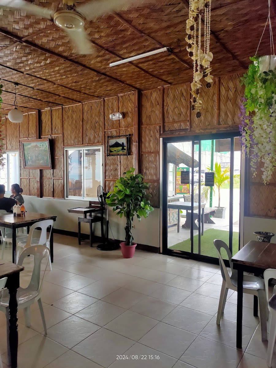 Jorjhane's Lomi Hauz & Eatery - Photo 3