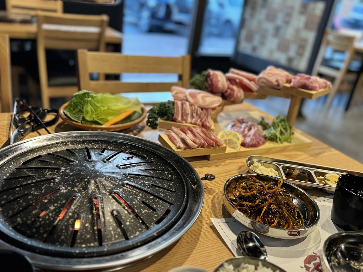 The GOGI KOREAN BBQ - Photo 4