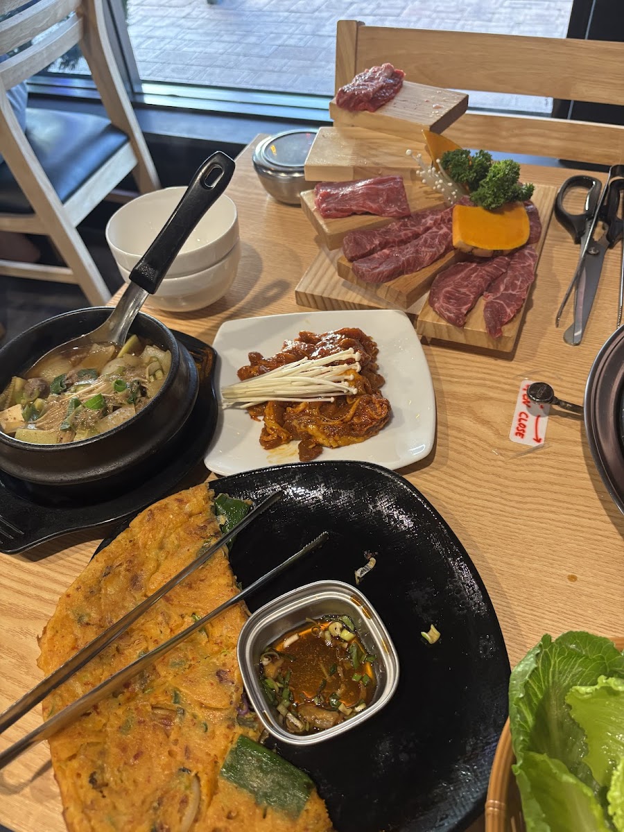 The GOGI KOREAN BBQ - Photo 8
