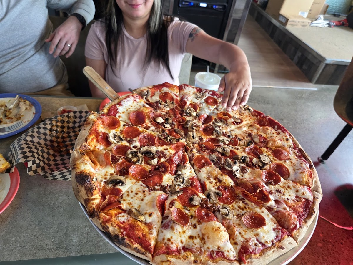 Myles Pizza Depot - Photo 3